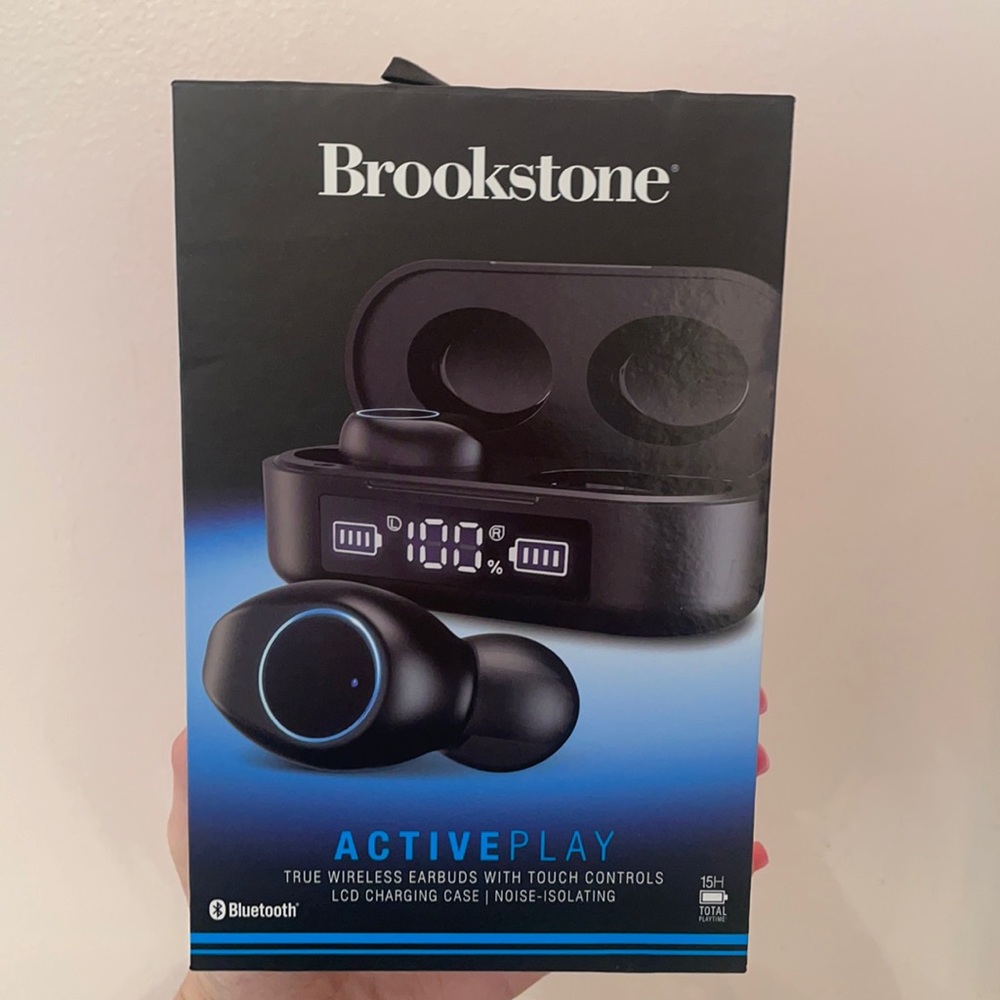Brookstone NWT Wireless Earbuds